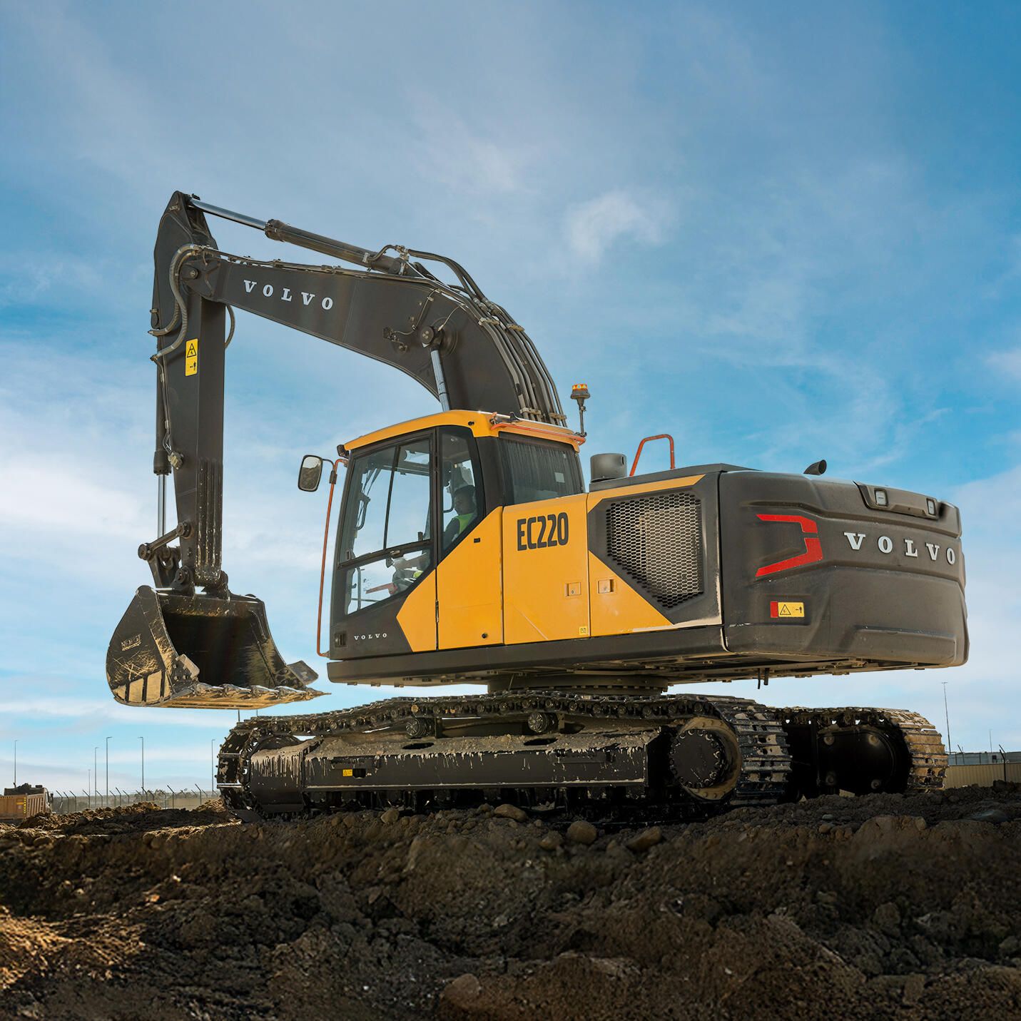 Foto 1 - Excavadora sobre orugas Volvo EC220