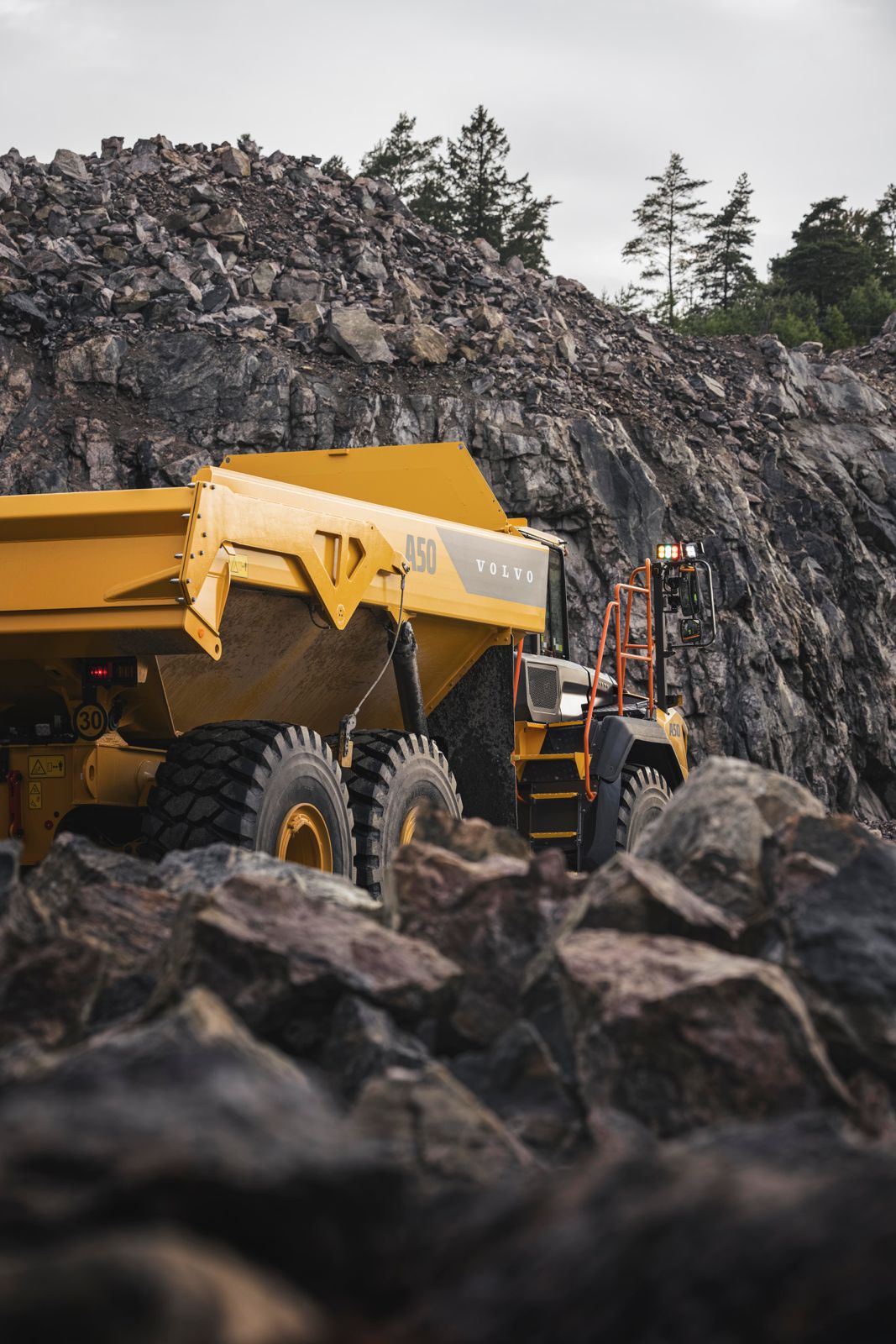 Foto 11 - Camión Articulado Volvo A50