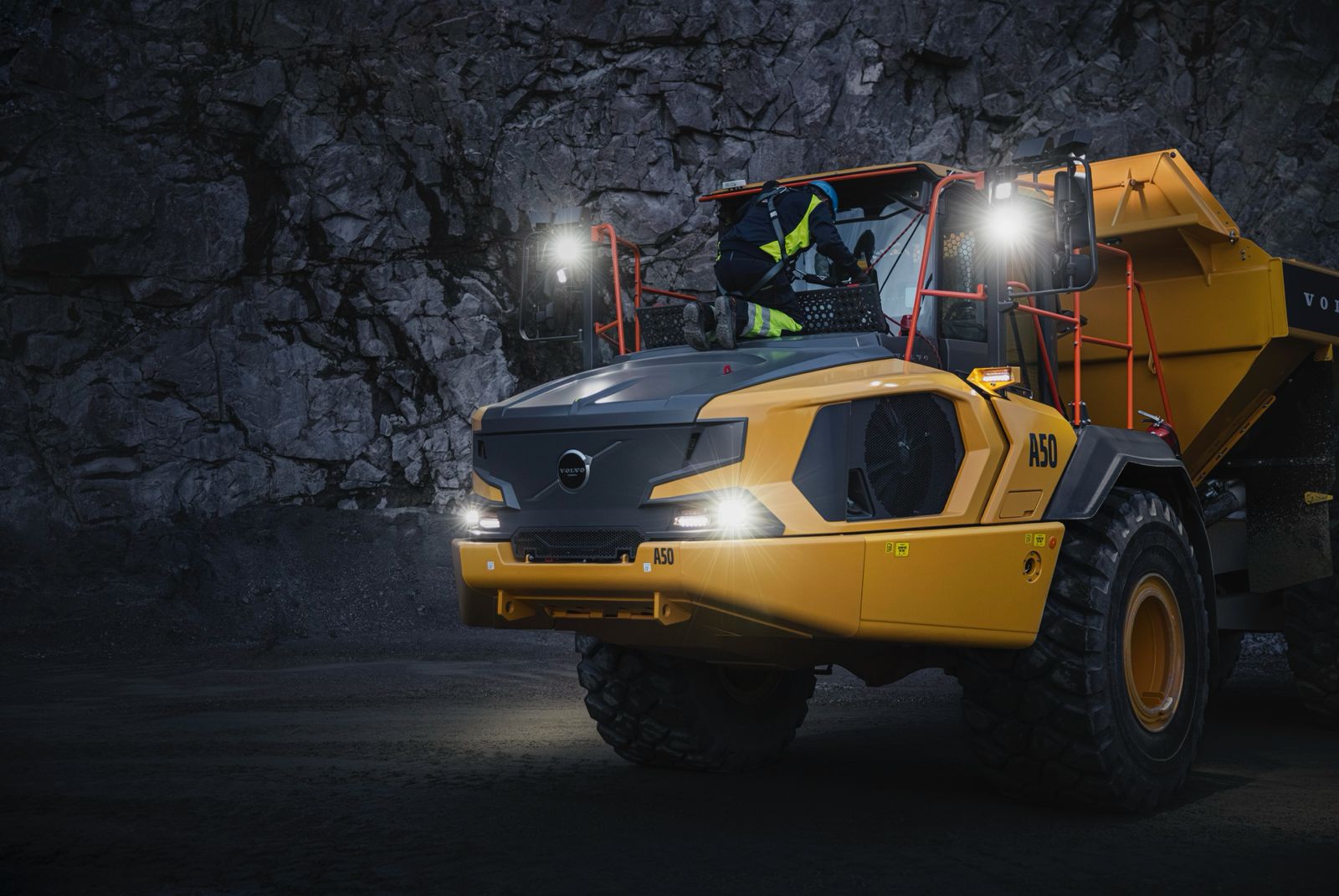 Foto 13 - Camión Articulado Volvo A50