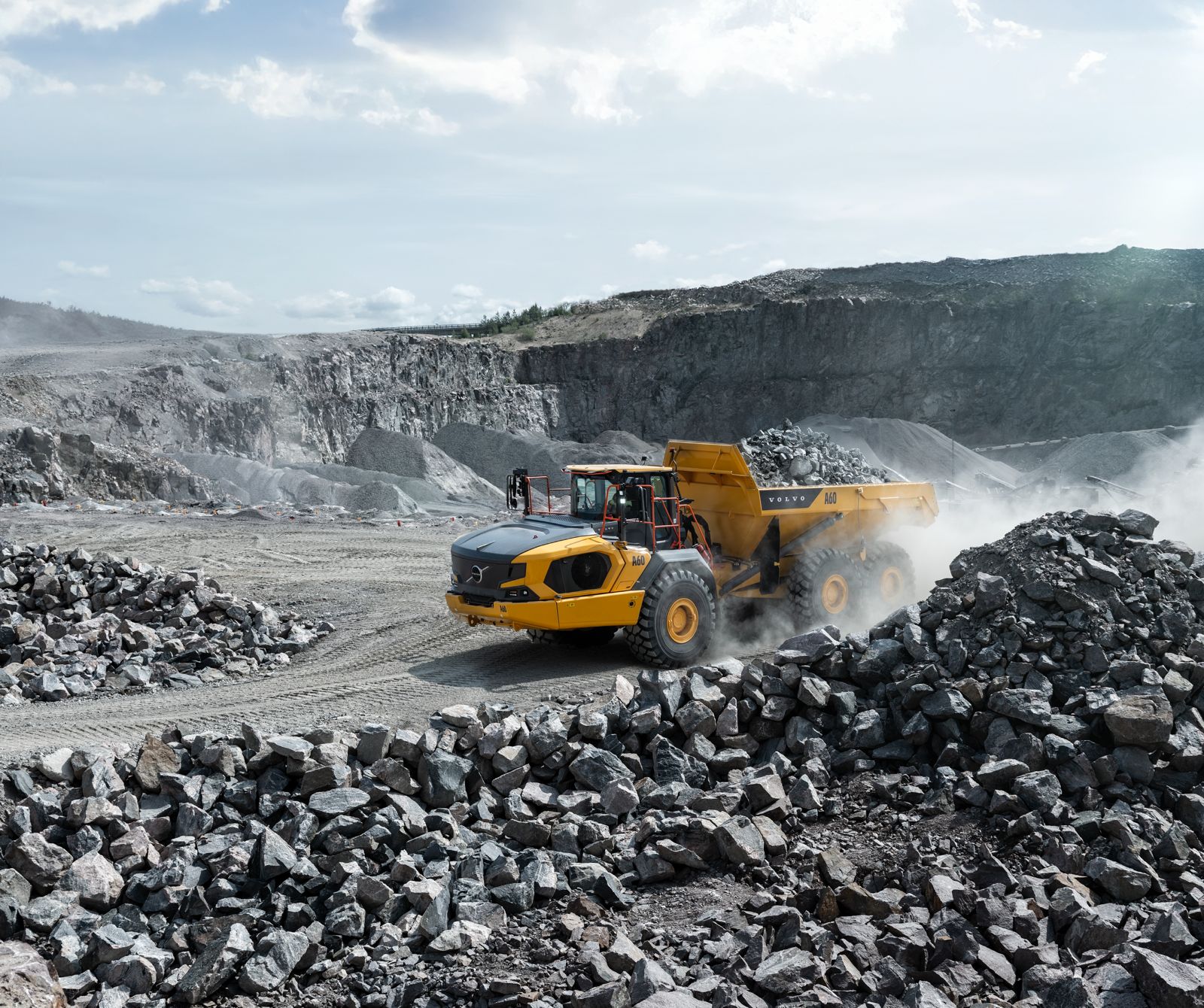 Foto 3 - Camión Articulado Volvo A60