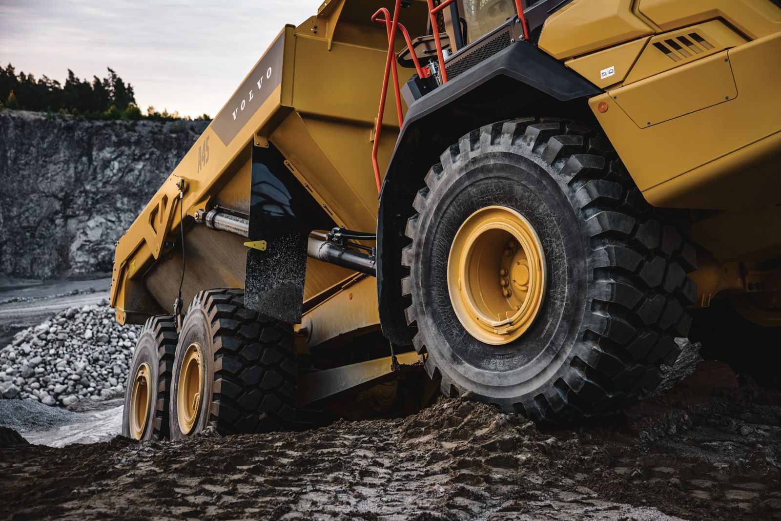 Foto 7 - Camión Articulado Volvo A45