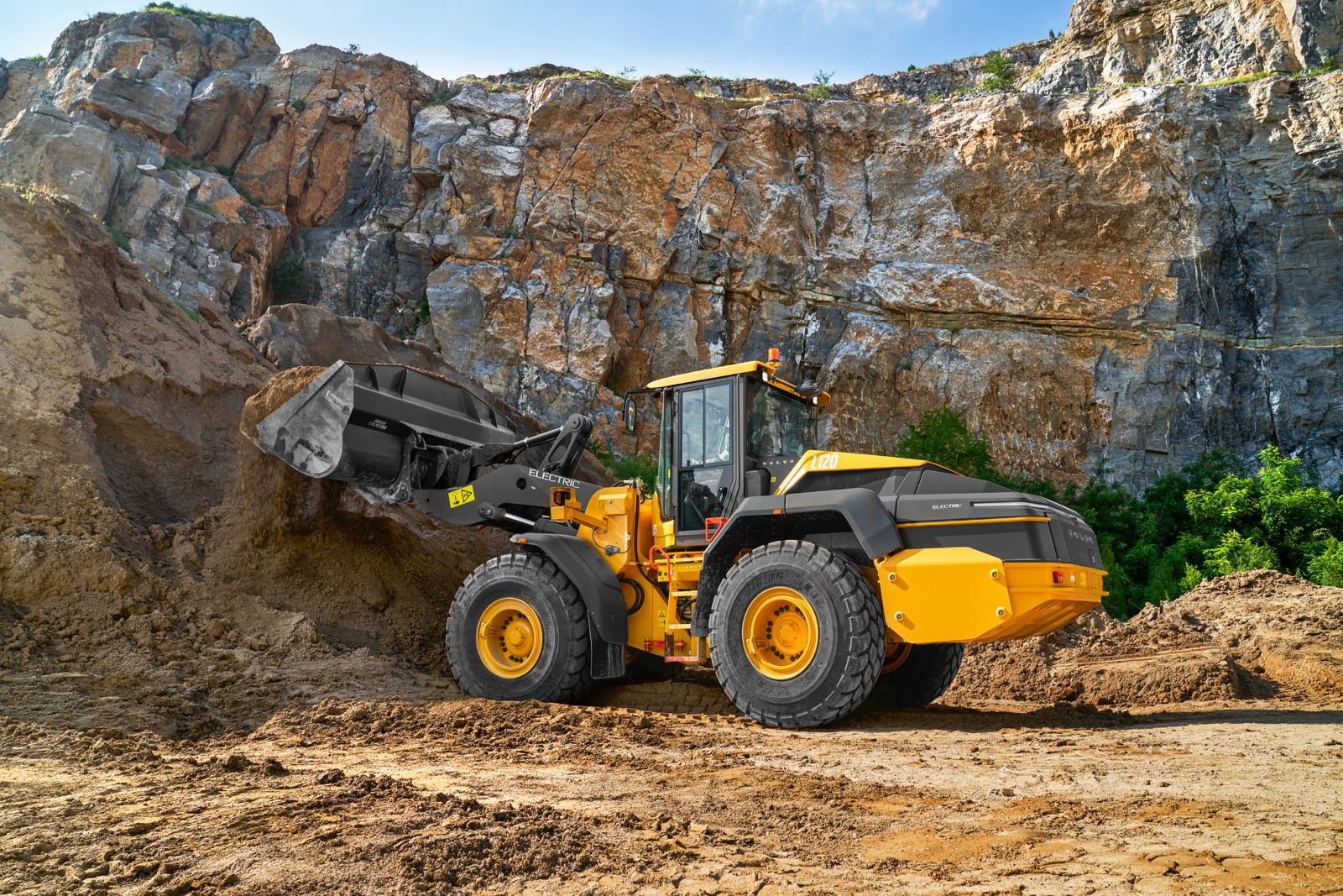 Foto 2 - Camión Cargador Frontal Volvo L120 ELÉCTRICO