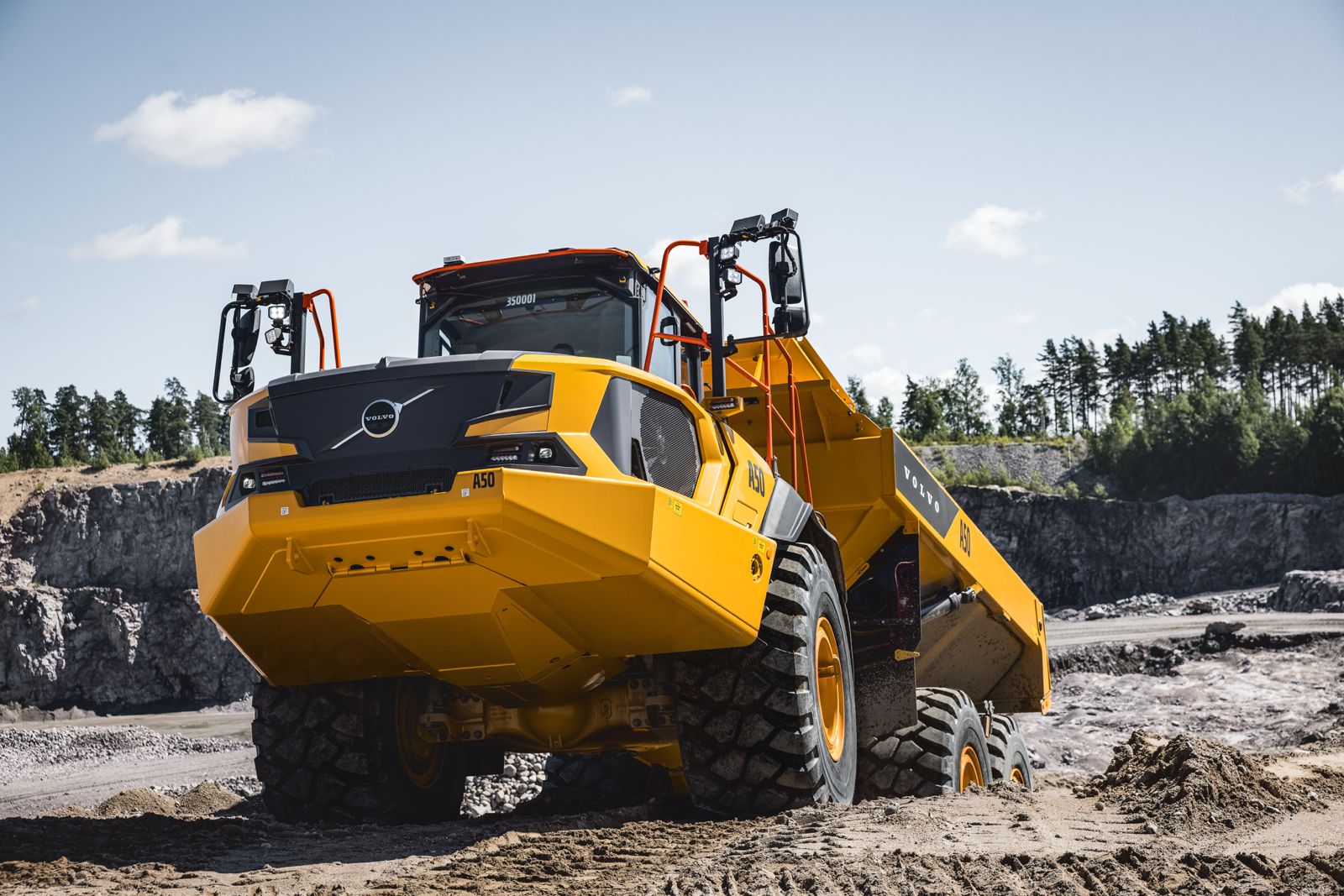 Foto 2 - Camión Articulado Volvo A50